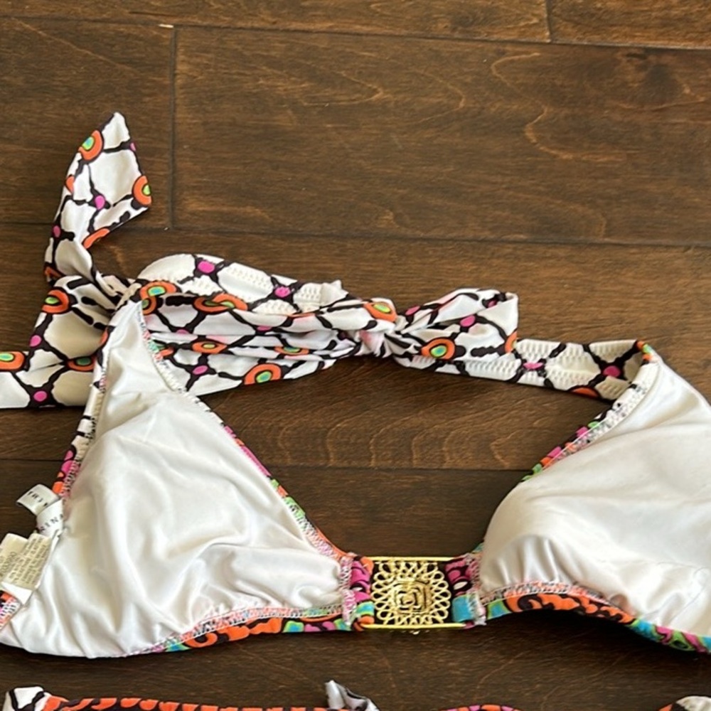 Trina Turk Tropical Bikini top Sz 2 ST2825 - Picture 2 of 2